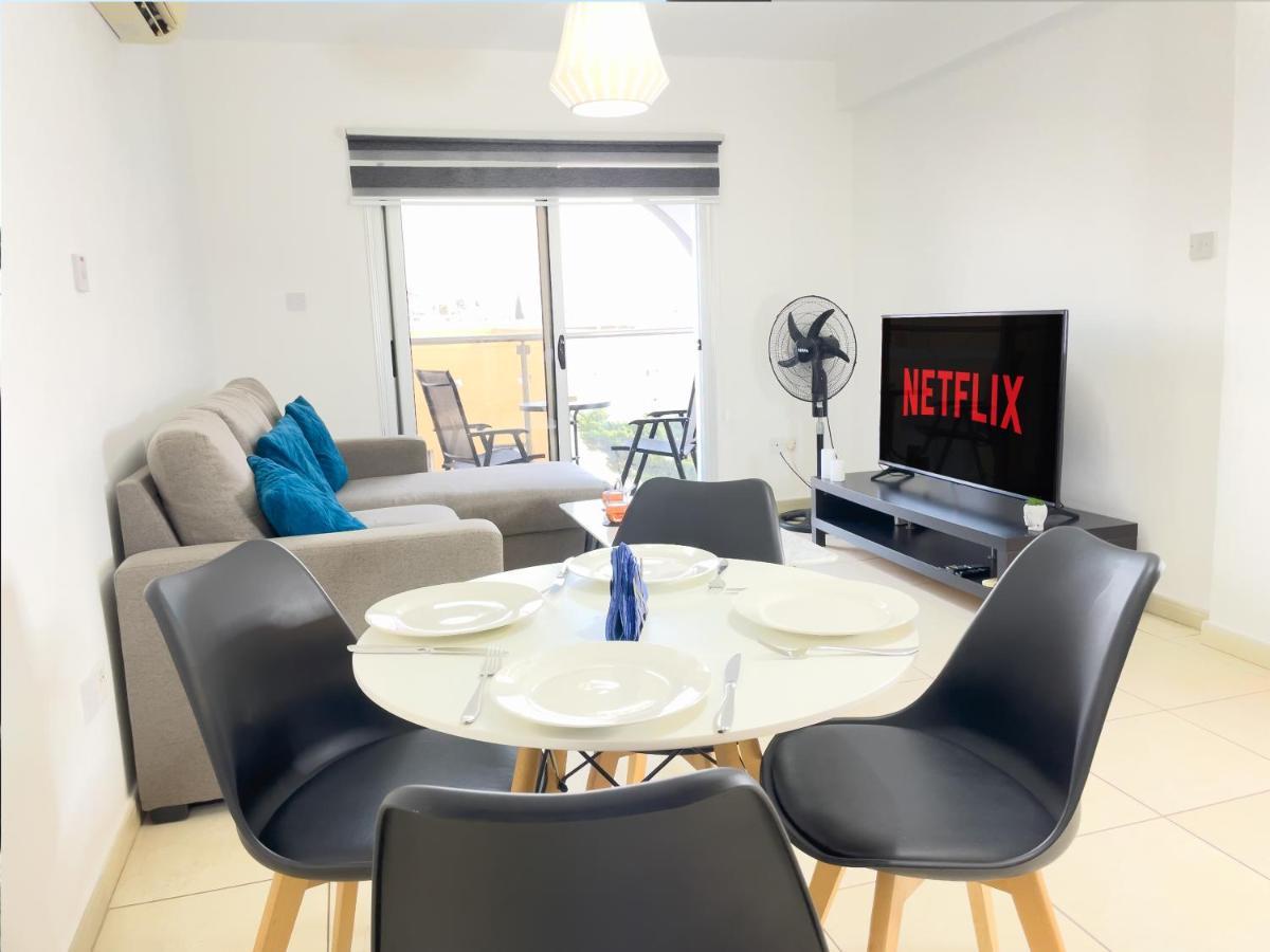 Pandora Holiday Apartment 아이아 나파 외부 사진