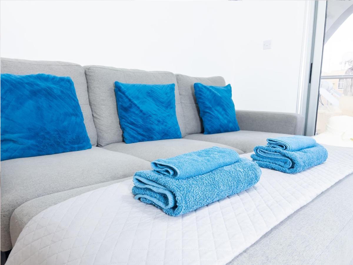 Pandora Holiday Apartment 아이아 나파 외부 사진